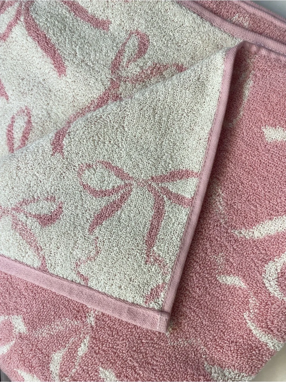 Loft by Loftex ❤️(2) Bow cotton Bath Towels Soft Pink/Ivory Hotel-quality NEW
